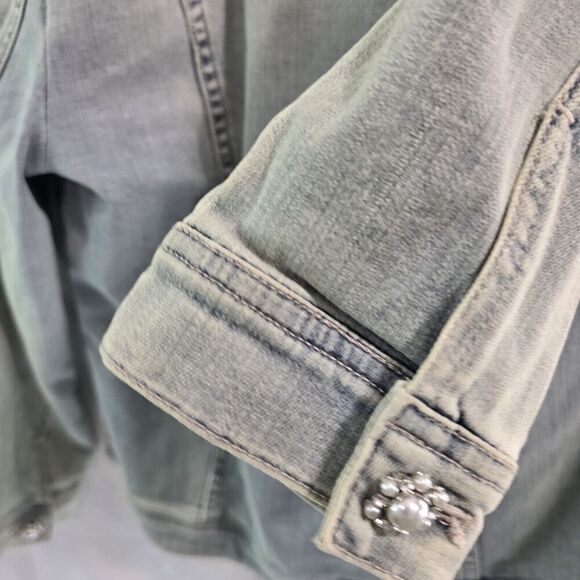 Chicos Denim Jacket Womens Small 0 Jean Faux Fur Collar Light Wash Stretch Bling - Picture 8 of 12